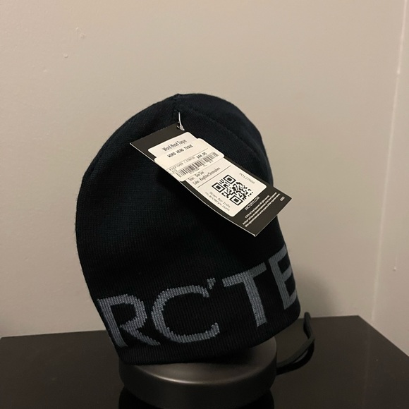 Arc'teryx Other - Arc’teryx Wordmark Toque